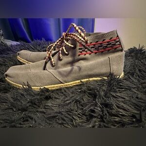Toms Lace Up Mocassins